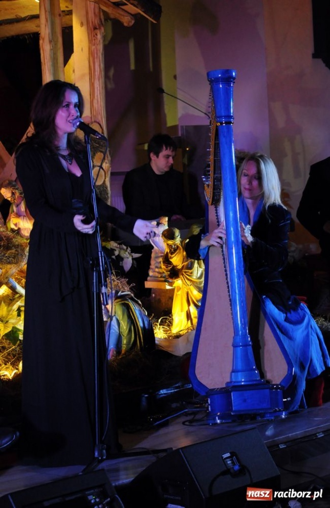 Zdjęcie w galerii na portalu naszraciborz.pl: Irlandzkie kolędowanie w Brzeziu wiadomości z regionu