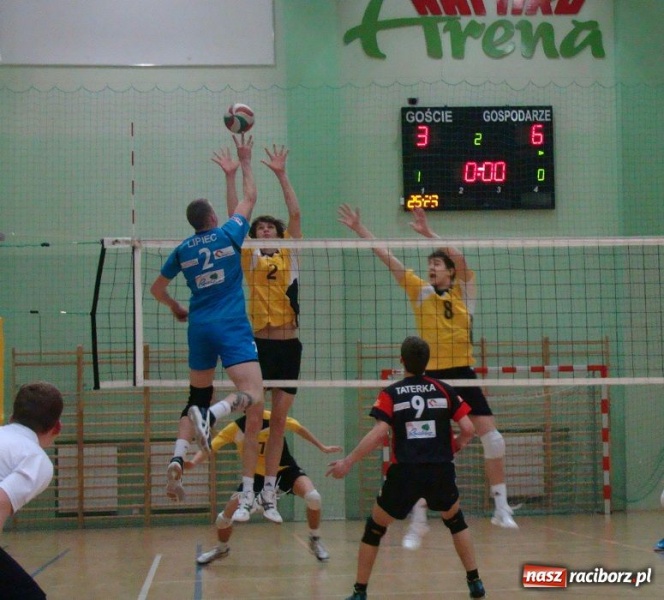 Zdjęcie w galerii na portalu naszraciborz.pl: Szlagier kolejki tym razem dla Spały wiadomości z regionu