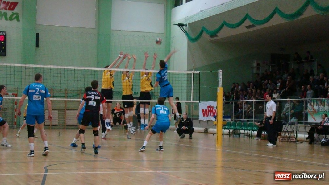 Zdjęcie w galerii na portalu naszraciborz.pl: Szlagier kolejki tym razem dla Spały wiadomości z regionu