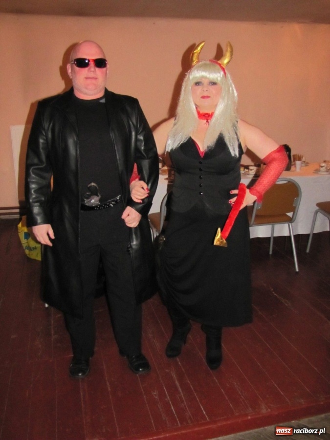 Zdjęcie w galerii na portalu naszraciborz.pl: Przebieranie bawi nie tylko dzieci wiadomości z regionu