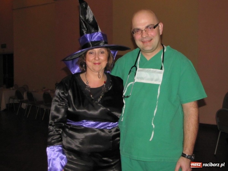 Zdjęcie w galerii na portalu naszraciborz.pl: Przebieranie bawi nie tylko dzieci wiadomości z regionu