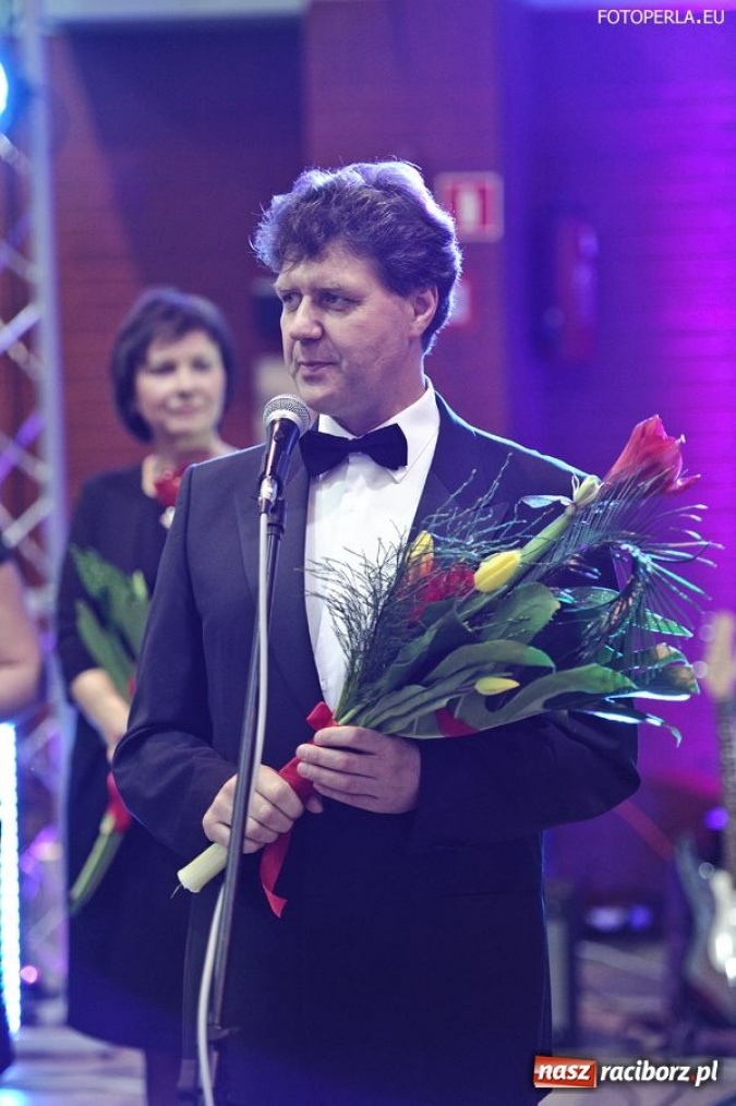 Zdjęcie w galerii na portalu naszraciborz.pl: Studniówka maturzystów z Głubczyc wiadomości z regionu