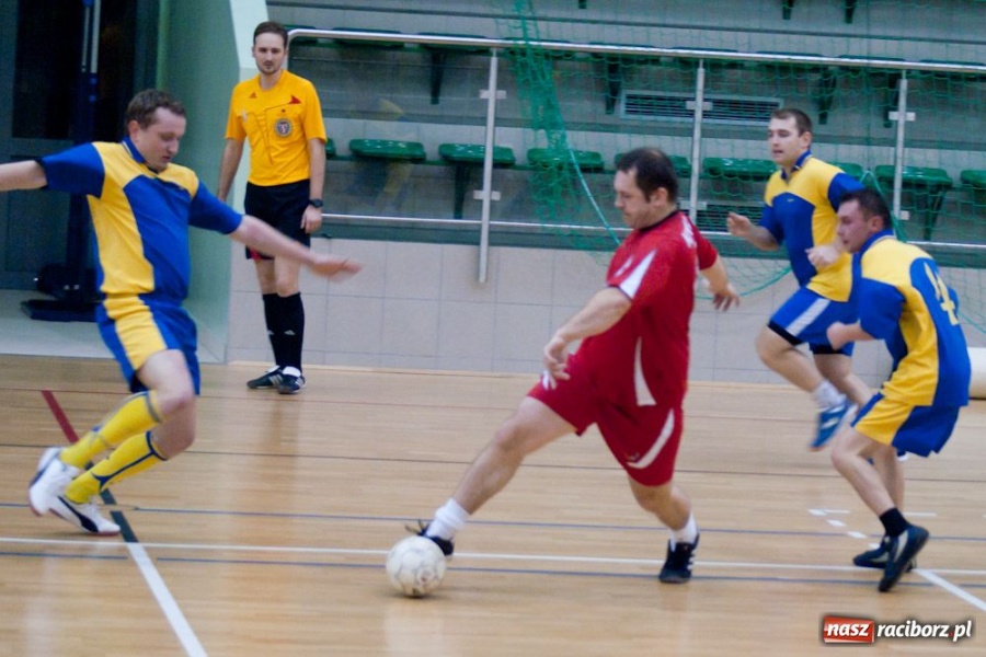 Zdjęcie w galerii na portalu naszraciborz.pl: Orły z przetrąconym skrzydłem wiadomości z regionu