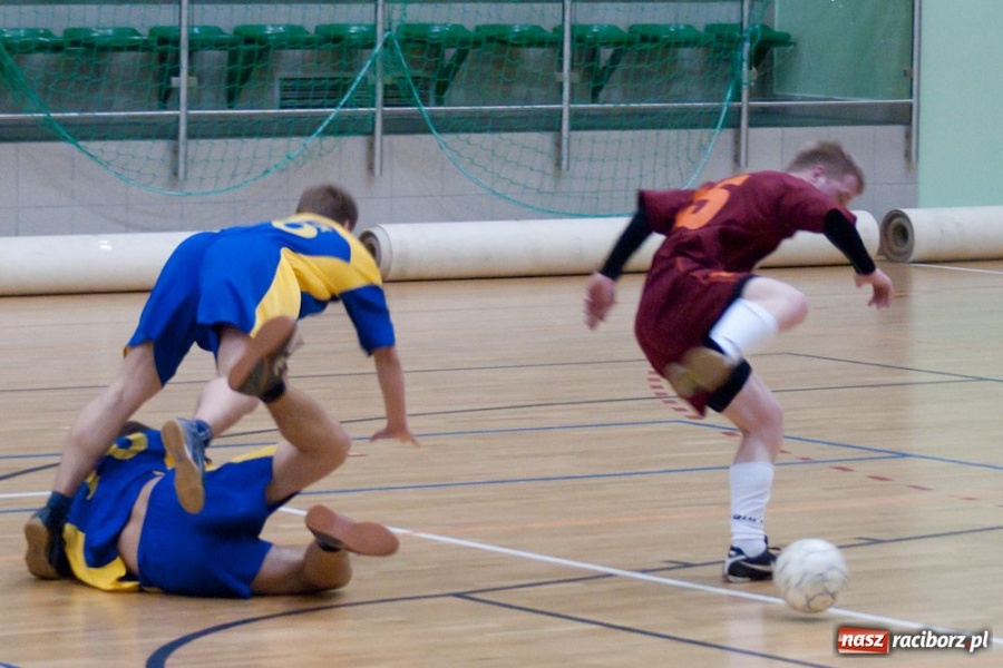 Zdjęcie w galerii na portalu naszraciborz.pl: Orły z przetrąconym skrzydłem wiadomości z regionu