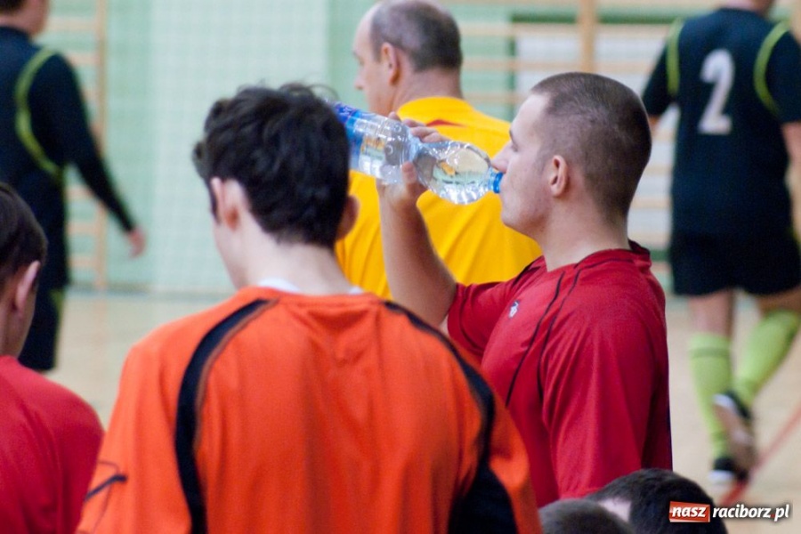 Zdjęcie w galerii na portalu naszraciborz.pl: Orły z przetrąconym skrzydłem wiadomości z regionu