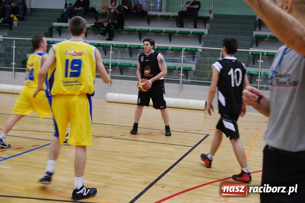 Zdjęcie w galerii na portalu naszraciborz.pl: DHL o jedno 