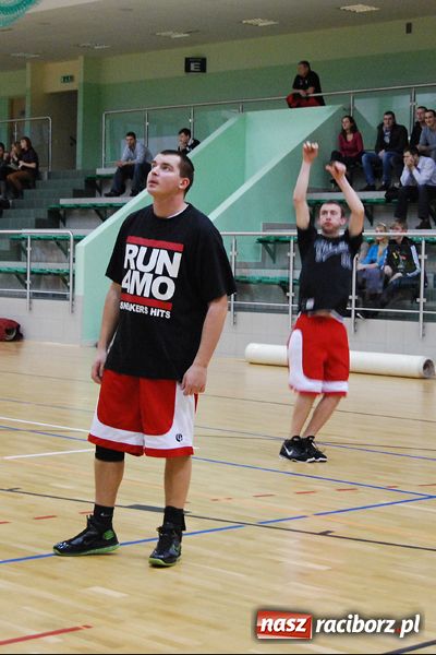 Zdjęcie w galerii na portalu naszraciborz.pl: DHL o jedno 