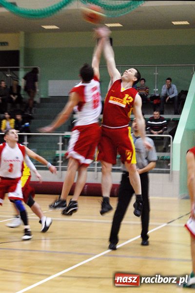 Zdjęcie w galerii na portalu naszraciborz.pl: DHL o jedno 