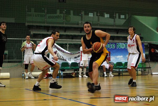 Zdjęcie w galerii na portalu naszraciborz.pl: DHL o jedno 