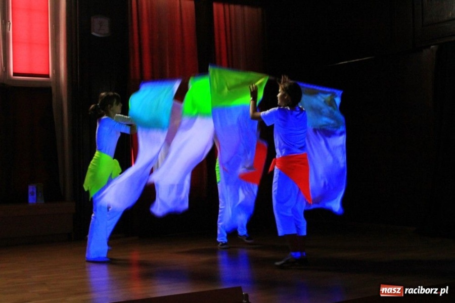 Zdjęcie w galerii na portalu naszraciborz.pl: Dziękowali za pomoc dzieciom w potrzebie wiadomości z regionu