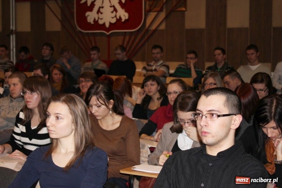 Zdjęcie w galerii na portalu naszraciborz.pl: Wiedza to mało. Uczą przedsiębiorczości wiadomości z regionu