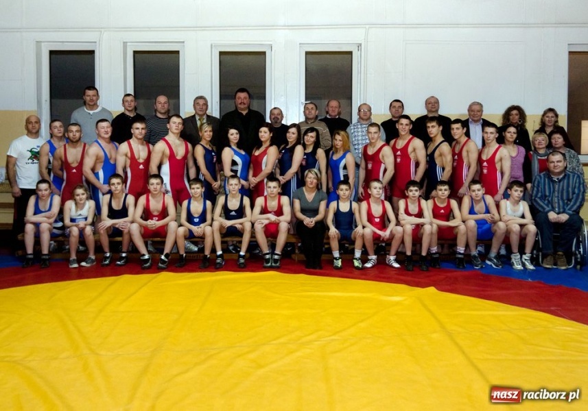 Zdjęcie w galerii na portalu naszraciborz.pl: Dąb wśród najlepszych w Polsce wiadomości z regionu