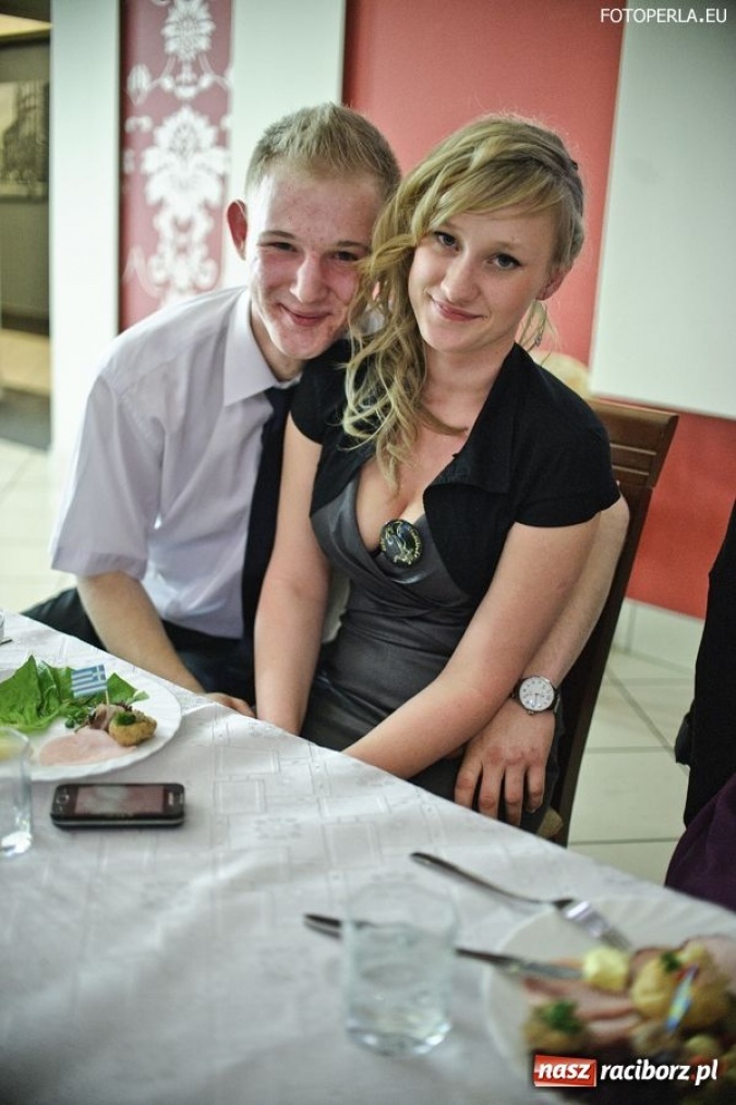 Zdjęcie w galerii na portalu naszraciborz.pl: Mechanik bawi się w Raciborskiej wiadomości z regionu