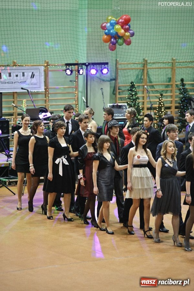 Zdjęcie w galerii na portalu naszraciborz.pl: Studniówka II LO w Arenie Rafako wiadomości z regionu