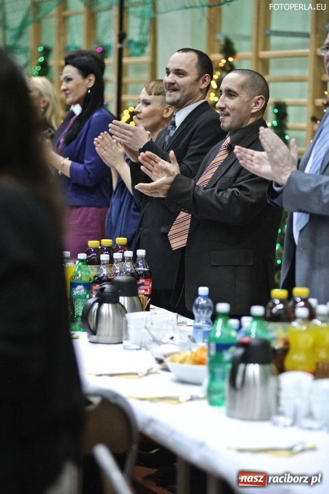 Zdjęcie w galerii na portalu naszraciborz.pl: Studniówka II LO w Arenie Rafako wiadomości z regionu