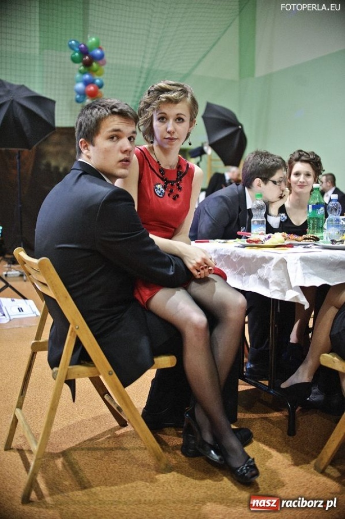 Zdjęcie w galerii na portalu naszraciborz.pl: Studniówka II LO w Arenie Rafako wiadomości z regionu