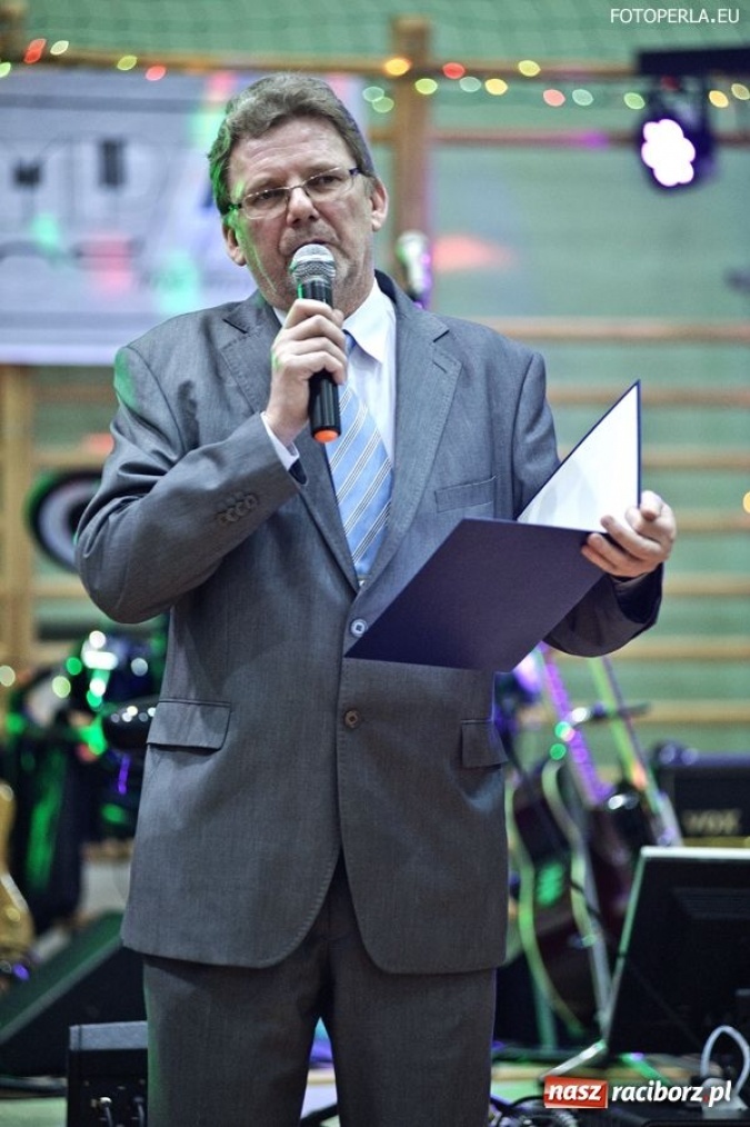 Zdjęcie w galerii na portalu naszraciborz.pl: Studniówka II LO w Arenie Rafako wiadomości z regionu