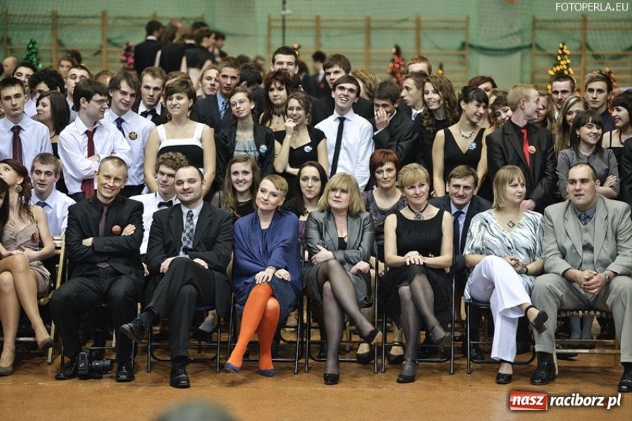 Zdjęcie w galerii na portalu naszraciborz.pl: Studniówka II LO w Arenie Rafako wiadomości z regionu