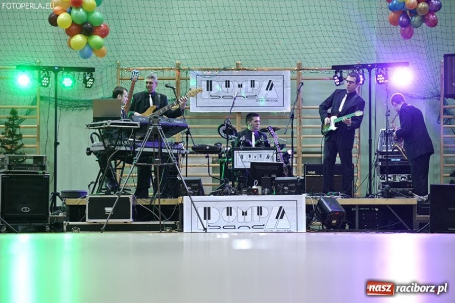 Zdjęcie w galerii na portalu naszraciborz.pl: Studniówka II LO w Arenie Rafako wiadomości z regionu