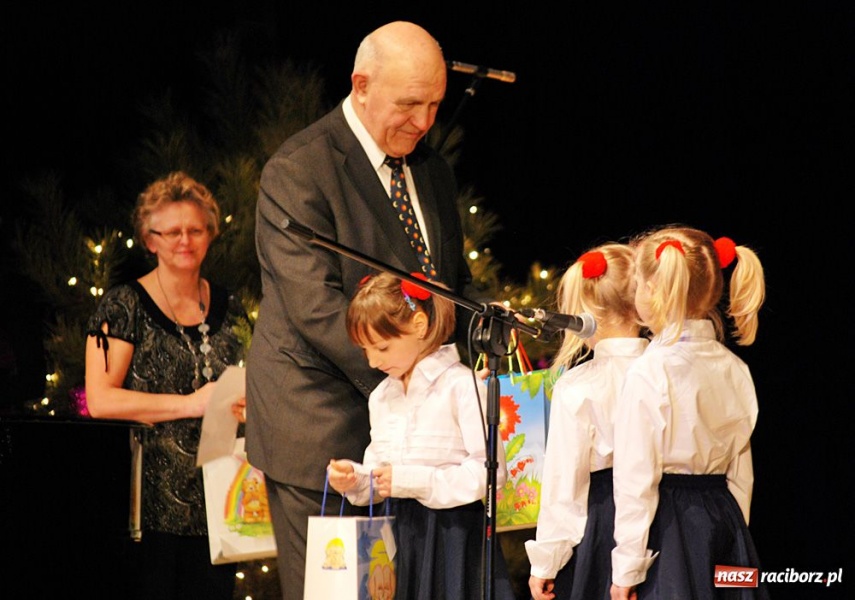 Zdjęcie w galerii na portalu naszraciborz.pl: XXVI Wieczór Kolęd w RCK-u wiadomości z regionu