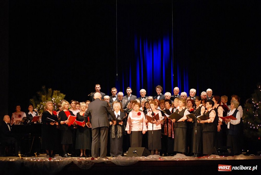 Zdjęcie w galerii na portalu naszraciborz.pl: XXVI Wieczór Kolęd w RCK-u wiadomości z regionu
