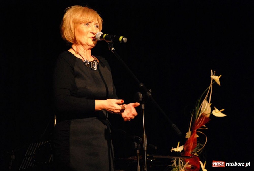 Zdjęcie w galerii na portalu naszraciborz.pl: Irena Santor oczarowała publiczność wiadomości z regionu