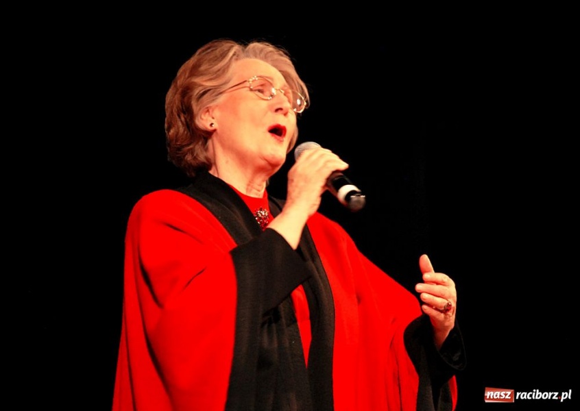 Zdjęcie w galerii na portalu naszraciborz.pl: Irena Santor oczarowała publiczność wiadomości z regionu
