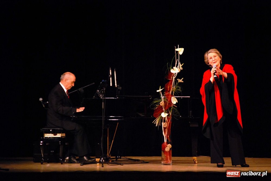 Zdjęcie w galerii na portalu naszraciborz.pl: Irena Santor oczarowała publiczność wiadomości z regionu