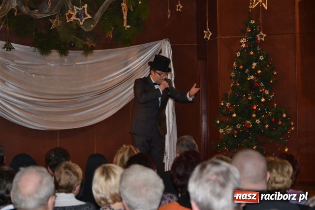 Zdjęcie w galerii na portalu naszraciborz.pl: Spotkanie noworoczne z kabaretem wiadomości z regionu