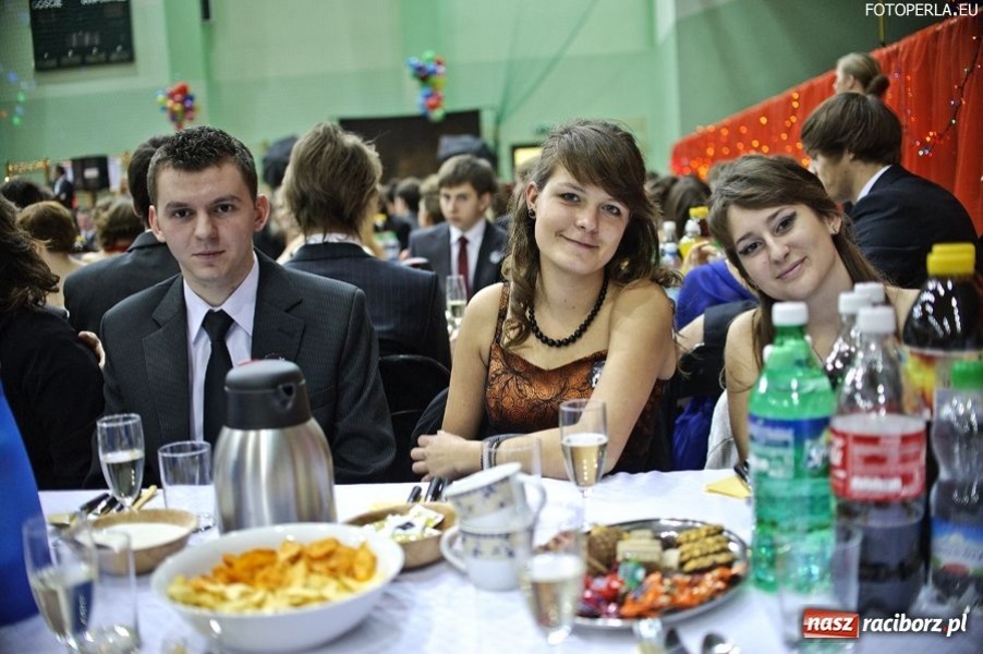 Zdjęcie w galerii na portalu naszraciborz.pl: Studniówka I LO - ach, co to był za bal! wiadomości z regionu