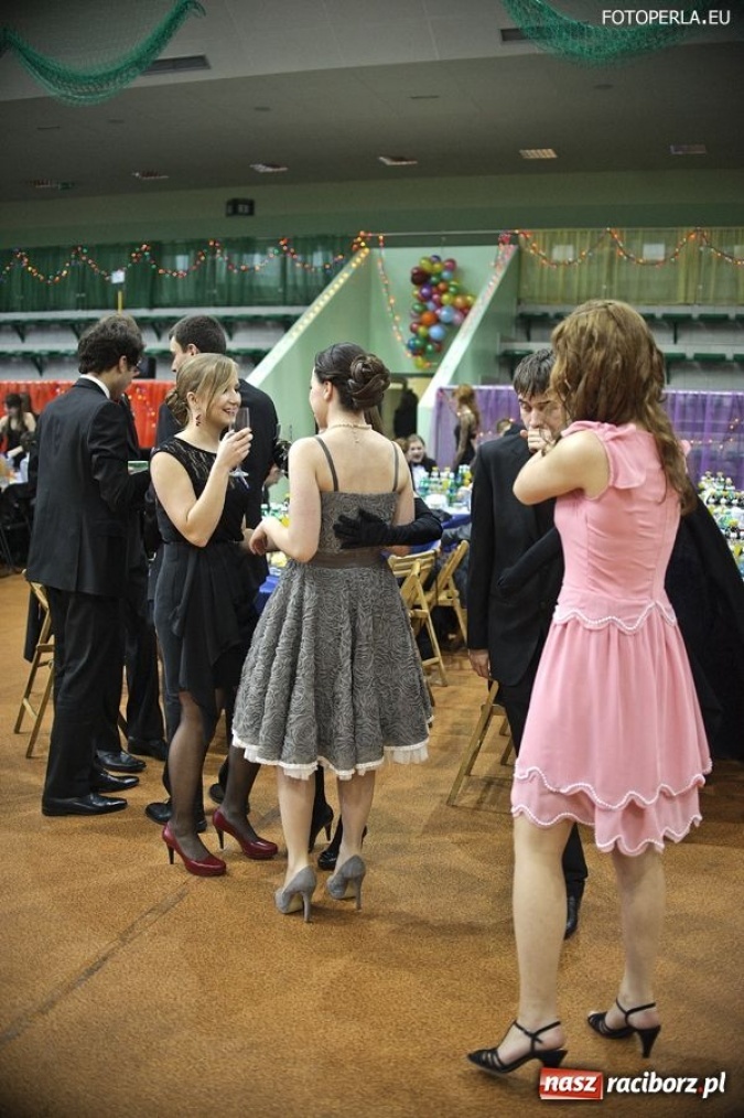 Zdjęcie w galerii na portalu naszraciborz.pl: Studniówka I LO - ach, co to był za bal! wiadomości z regionu