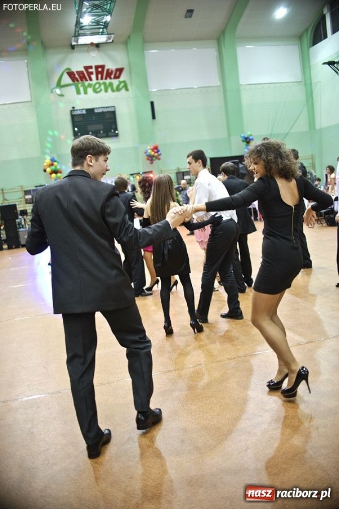 Zdjęcie w galerii na portalu naszraciborz.pl: Studniówka I LO - ach, co to był za bal! wiadomości z regionu