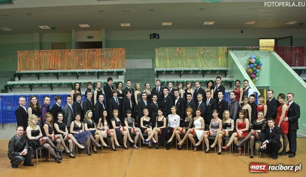 Zdjęcie w galerii na portalu naszraciborz.pl: Studniówka I LO - ach, co to był za bal! wiadomości z regionu