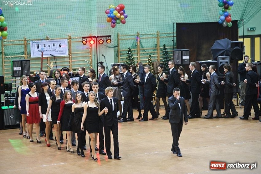 Zdjęcie w galerii na portalu naszraciborz.pl: Studniówka I LO - ach, co to był za bal! wiadomości z regionu