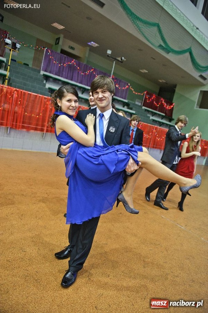 Zdjęcie w galerii na portalu naszraciborz.pl: Studniówka I LO - ach, co to był za bal! wiadomości z regionu