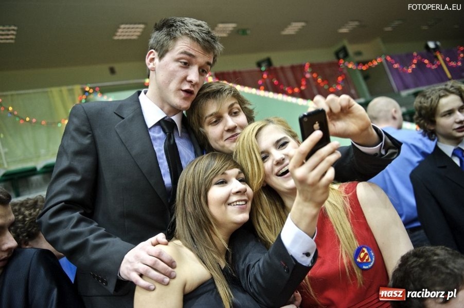 Zdjęcie w galerii na portalu naszraciborz.pl: Studniówka I LO - ach, co to był za bal! wiadomości z regionu