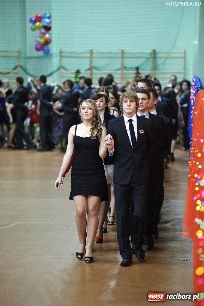 Zdjęcie w galerii na portalu naszraciborz.pl: Studniówka I LO - ach, co to był za bal! wiadomości z regionu