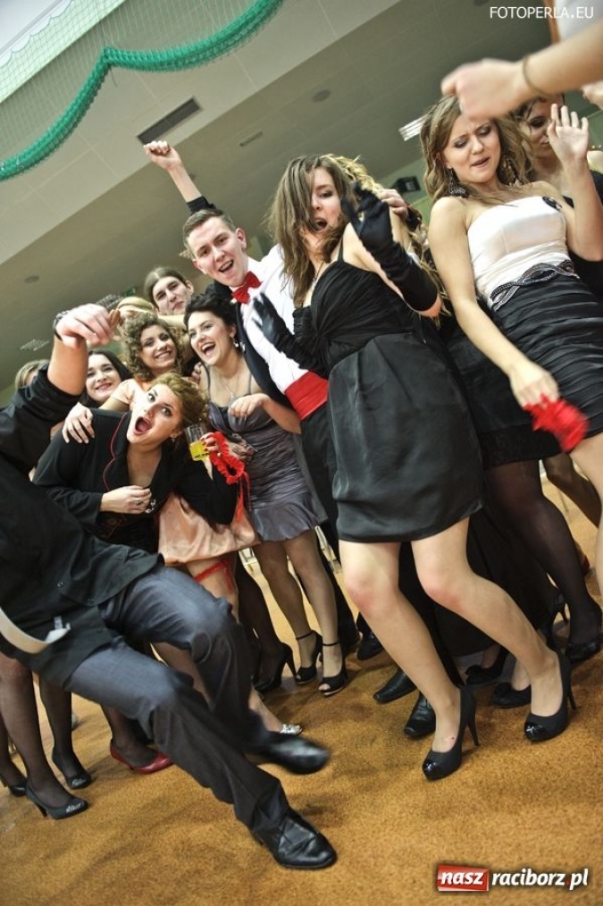 Zdjęcie w galerii na portalu naszraciborz.pl: Studniówka I LO - ach, co to był za bal! wiadomości z regionu