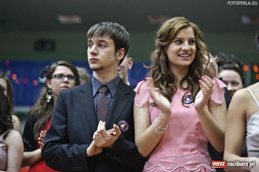 Zdjęcie w galerii na portalu naszraciborz.pl: Studniówka I LO - ach, co to był za bal! wiadomości z regionu