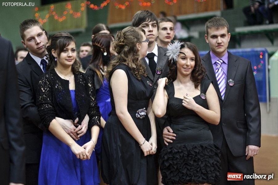 Zdjęcie w galerii na portalu naszraciborz.pl: Studniówka I LO - ach, co to był za bal! wiadomości z regionu