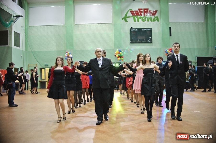 Zdjęcie w galerii na portalu naszraciborz.pl: Studniówka I LO - ach, co to był za bal! wiadomości z regionu