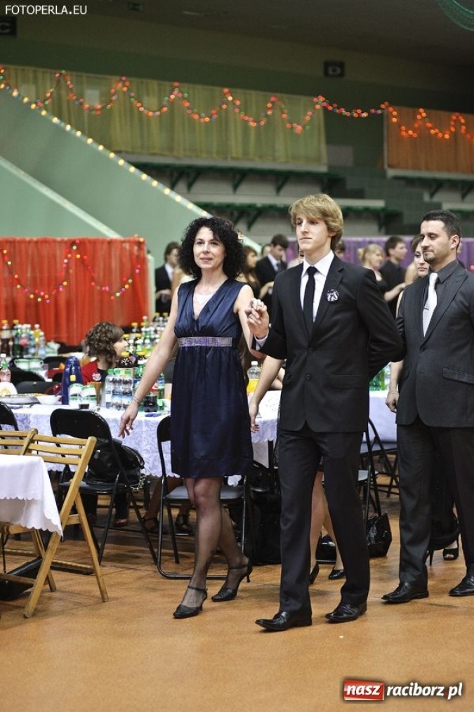 Zdjęcie w galerii na portalu naszraciborz.pl: Studniówka I LO - ach, co to był za bal! wiadomości z regionu