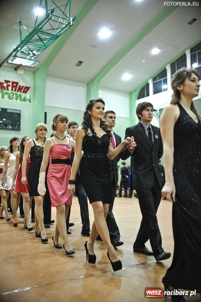 Zdjęcie w galerii na portalu naszraciborz.pl: Studniówka I LO - ach, co to był za bal! wiadomości z regionu