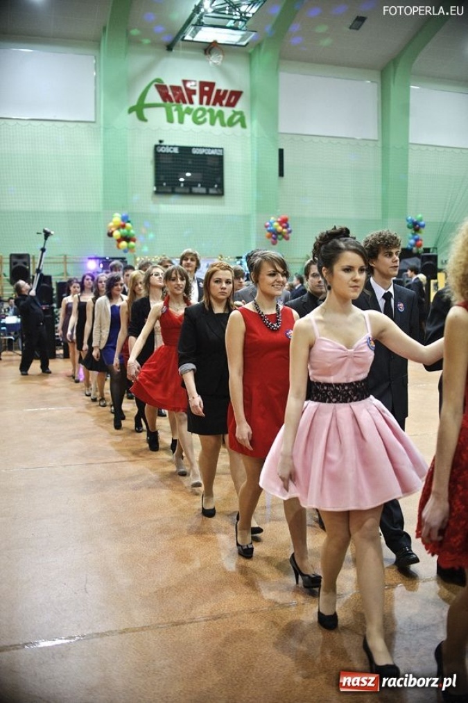 Zdjęcie w galerii na portalu naszraciborz.pl: Studniówka I LO - ach, co to był za bal! wiadomości z regionu