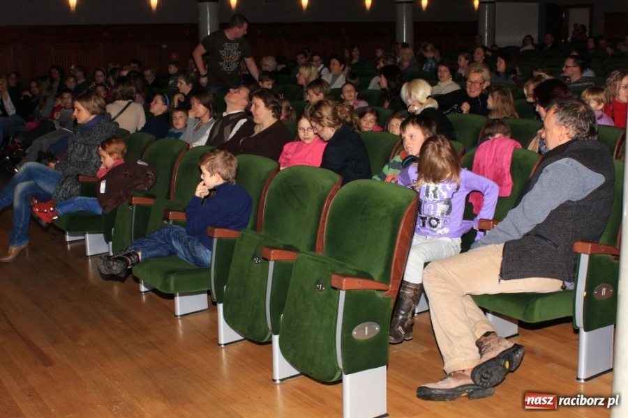 Zdjęcie w galerii na portalu naszraciborz.pl: Bajkowa niedziela z Królewną Śnieżką wiadomości z regionu
