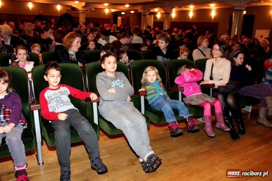 Zdjęcie w galerii na portalu naszraciborz.pl: Bajkowa niedziela z Królewną Śnieżką wiadomości z regionu