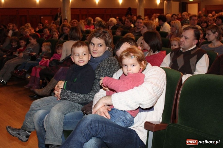 Zdjęcie w galerii na portalu naszraciborz.pl: Bajkowa niedziela z Królewną Śnieżką wiadomości z regionu