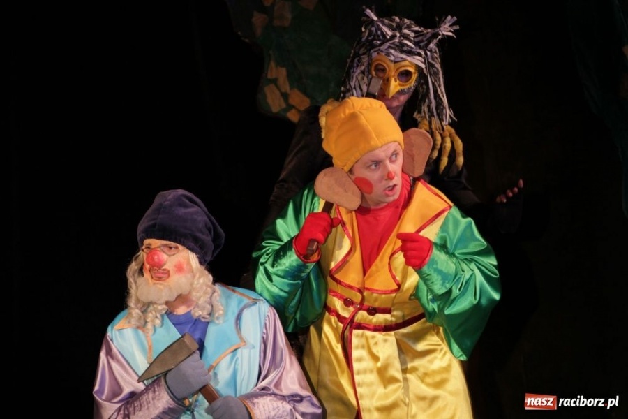 Zdjęcie w galerii na portalu naszraciborz.pl: Bajkowa niedziela z Królewną Śnieżką wiadomości z regionu