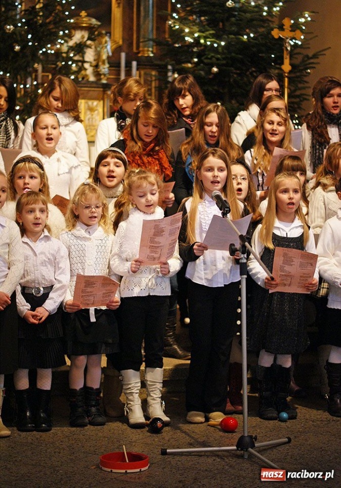 Zdjęcie w galerii na portalu naszraciborz.pl: Koncert kolęd w Nędzy wiadomości z regionu