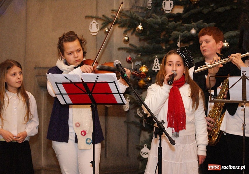 Zdjęcie w galerii na portalu naszraciborz.pl: Koncert kolęd w Nędzy wiadomości z regionu